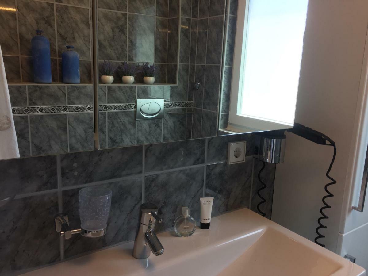 Apartment Vila Lina Vir Luaran gambar
